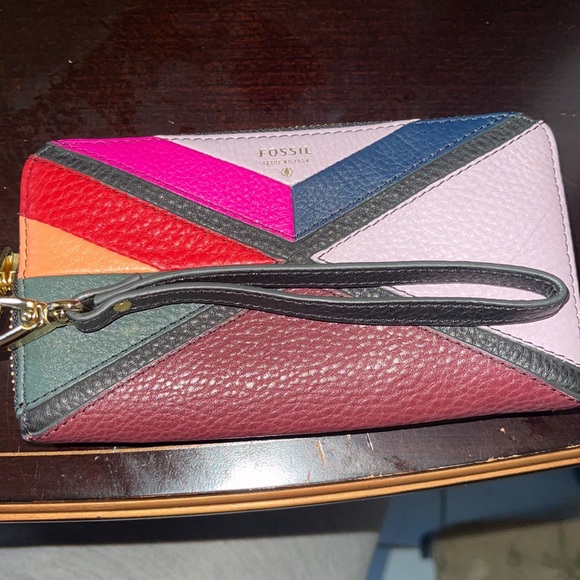 Fossil wristlet - Picture 2 of 4